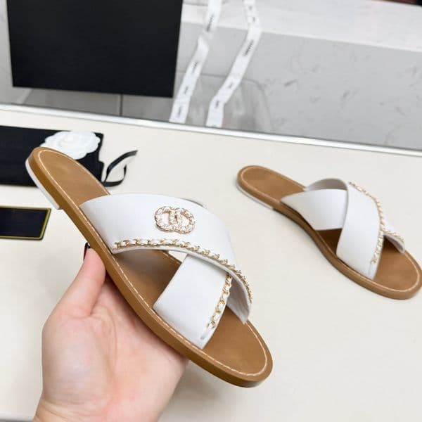 Designer Sandals Sandales Summer Daily Wear Women Miss Sandals Flats Calfskin Leather Palladium-plated Buckle Flip Flop Top Brand Lady Beach Slide Walking EUR35-43