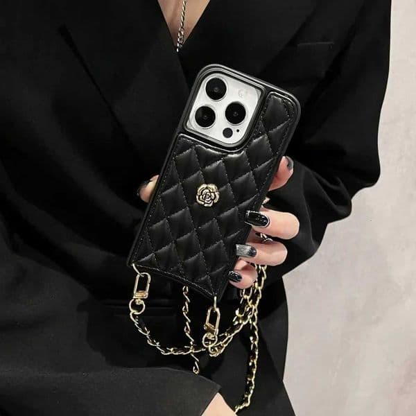 Luxury Quilted Faux Leather Crossbody Case For iPhone 15 Plus 14 13 12 Pro Max | Camellia Charm with Shoulder LanyardT260305