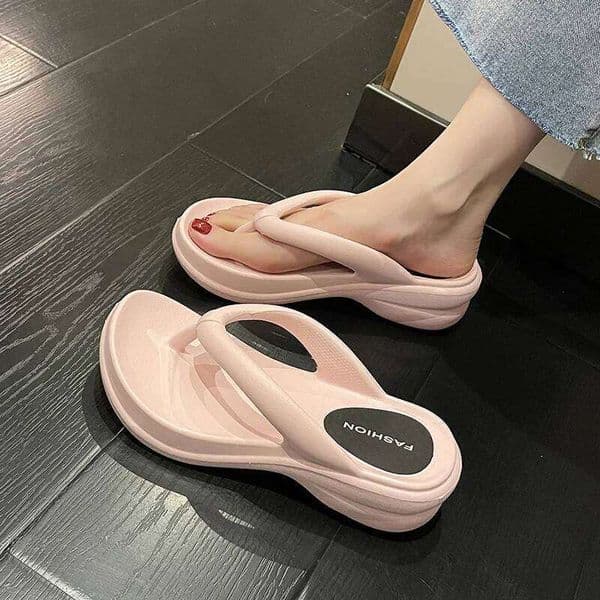 Thick Sole Wedges Flip Flops For Women 2025 Summer Clip Platform Sandals Woman Non-slip Beach Slippers Girls Outdoor Slides