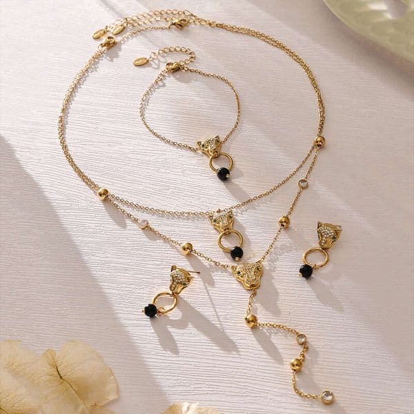 Women's Vintage Necklace Bracelet Earrings Ring Set Leopard Head Zirconia Agate Animal Y-chain Necklace Bracelet Earrings Hip-hop New Design Jewelry Set