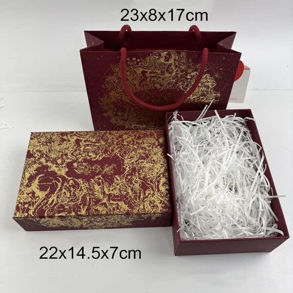 Gift Wrap red box paper bag for Jewelry Cosmetics Lipstick Perfume Clothes printed letters packing box bag