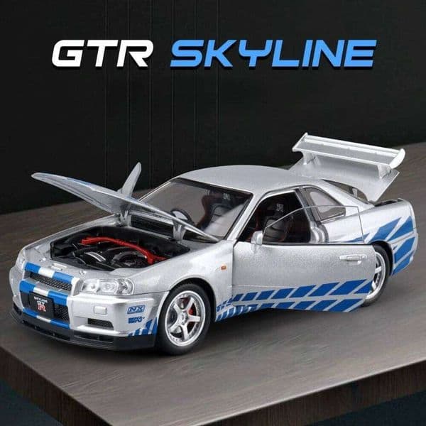 1:32 SKYLINE GTR-R34 X-Trail Car Model Toys Diecast Alloy Sportcar Door Opened Sound Light Pull Back Popular Desktop Decorations C260305