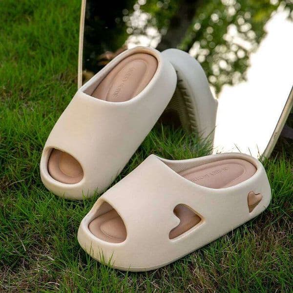 Women Summer Slippers Thick Sole Home Floor Shoes Soft EVA Cut-out Girls Indoor Bathroom Slides Anti-slip Female Beach Sandals
