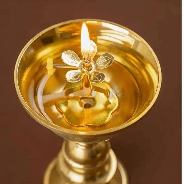1pc Elegant Golden Candle Holder with Adjustable - Heavy-Duty Candlestick, Tabletop Decor for Home,Office,Wedding, or Hotel XJ260305