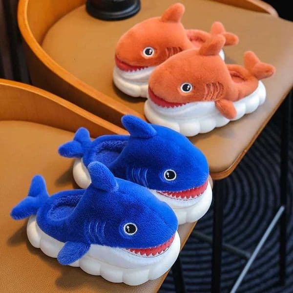 Kids Winter Warm Cotton Slippers Shark Slip-On Shoes for Boys Girls Soft Non-Slip Soles Lightweight Easy Wear Indoor Slipper S260305