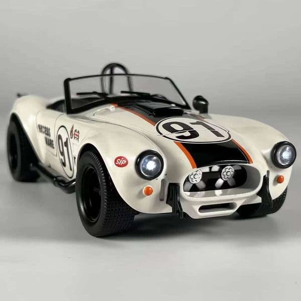 1:22 Ford Shelby Cobra 427 S/C Classic Sports Alloy Metal Diecast Model Car Trendy Ornaments & Computer Desktop Decorations C260305