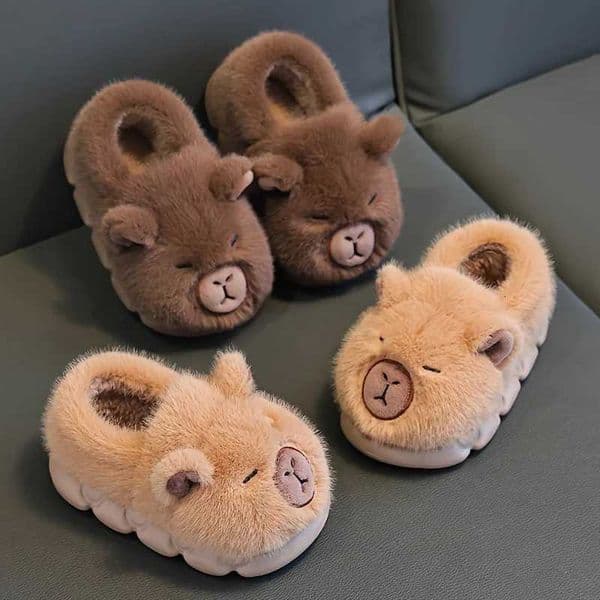Kids Winter Warm Cotton Slippers Cute Capybara Slip-On Shoes for Boys Girls Soft Non-Slip Soles Lightweight Easy Wear Closure S260305