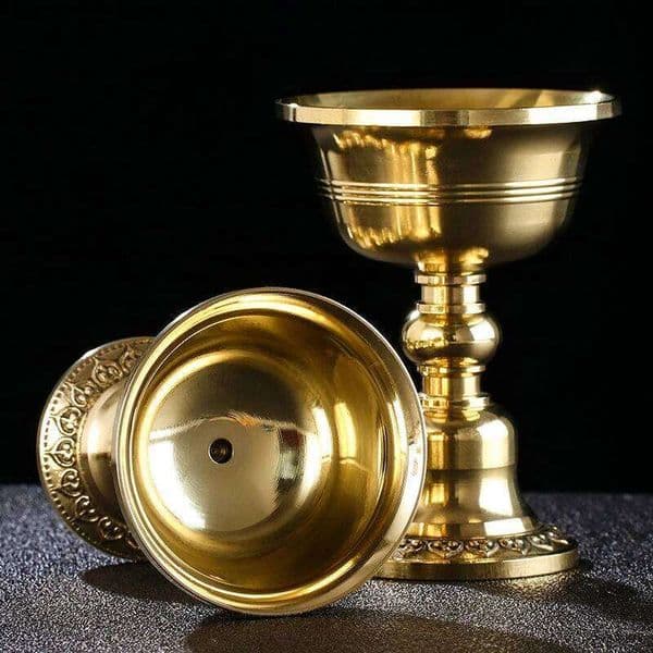 Brass Candle Cup Collection Romantic Flower Golden Candlestick Buddhist Tibetan Lamp Holder Wedding Dinner Home Table Decoration XJ260305