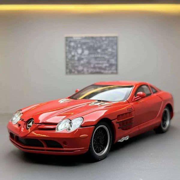 1:24 SLR 722S GT Alloy Sports Car Model Diecast Toy with Sound Light Pull Back Doors Opened Miniature Cars Boy Christmas Present Z260307