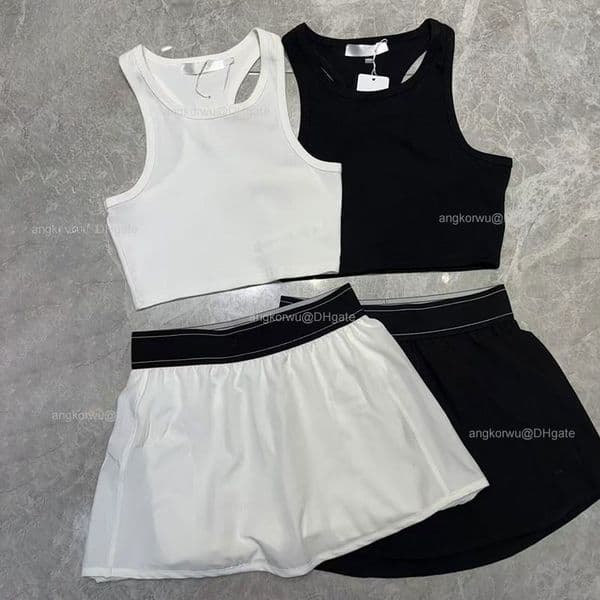 Designer Dress Sports Tank Top Skirts Woman Match Point Tennis Skirt Set Mini Varsity Mini Skirt Breathable Yoga Dance Shorts Weekend Jogger Sweatpants