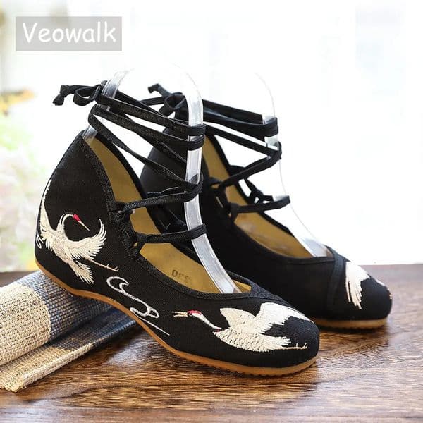 Veowalk Crane Embroidered Women Canvas Lace Strap Ballet Flats Ladies Comfortable Casual Cotton Fabric Shoes 260307