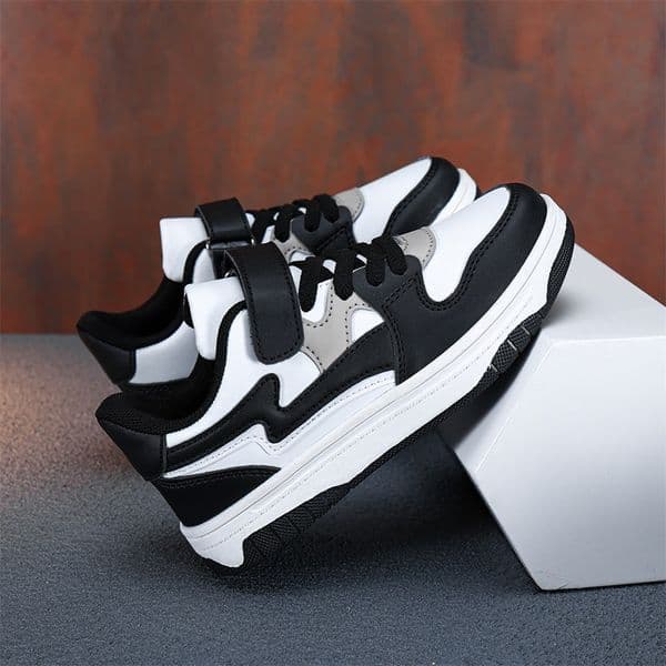 Free shipping Children's sports shoes, slip-on shoes, running shoes, lightweight, breathable, comfortable, fashionable, college-style boys' and girls' white shoes