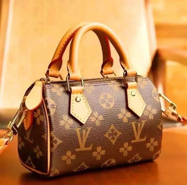 2026 Women's Shoulder Fashion handbag Leather Underarm Crescent Bag High quality leather crossbody Designer Women Chain edL bag