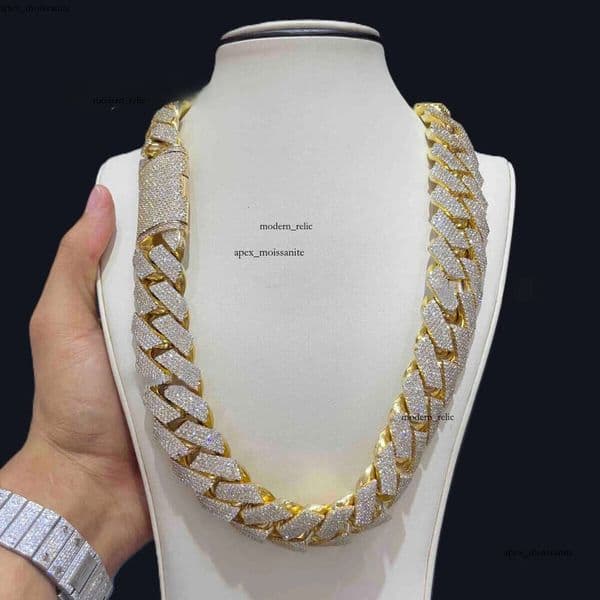 Custom 550 grams Sier Cuban Link Chain Big Rappers Hip Hop Style with Moissanite Dias Yellow Gold Material for Gift