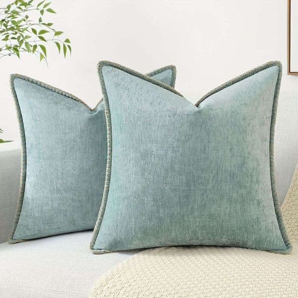 New Fashionable And Trendy Chenille Triangular Stitch Craft Pillowcase B2