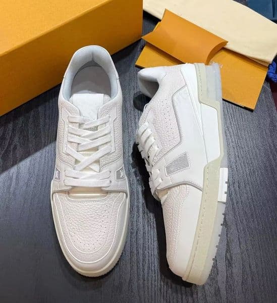 2026 luxury brand Designer Shoes Women foam Men Casual Shoe Fashion Sneakers Womens Mens Outdoor Running Trainers quality Trainer Designers Scarpe Vintage z5