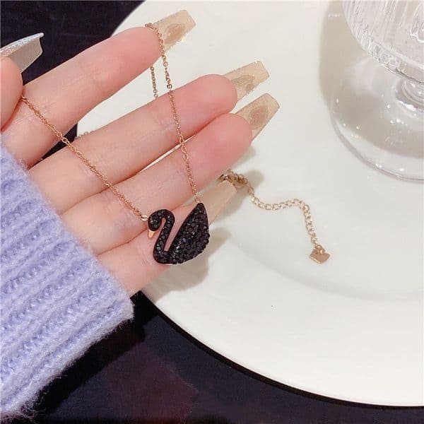 2026 New Designer Luxury Brand Titanium Steel Red Black White Swan Necklace For Women Elegant And Fashionable Diamond Inlaid Pendant Jewelry