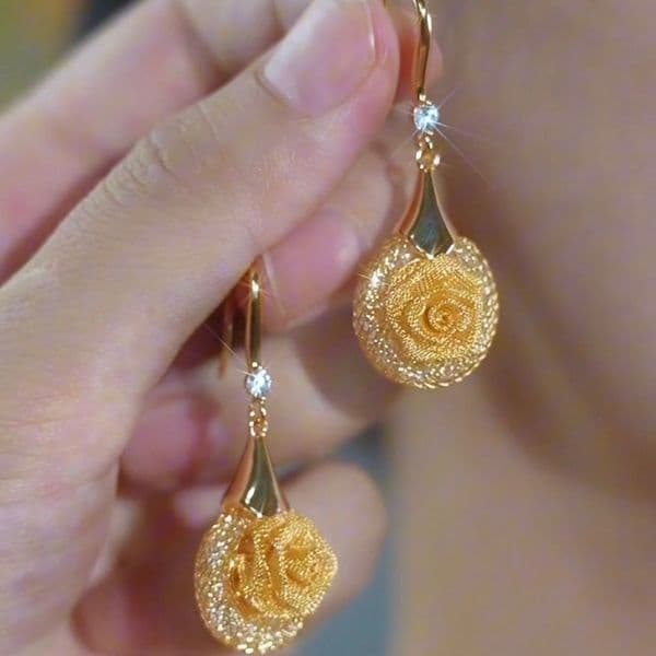 Earrings French Niche Fashion Earrings Versatile Elegant Rose For Women Light Luxury High-End Unique Flower Drop Earrings