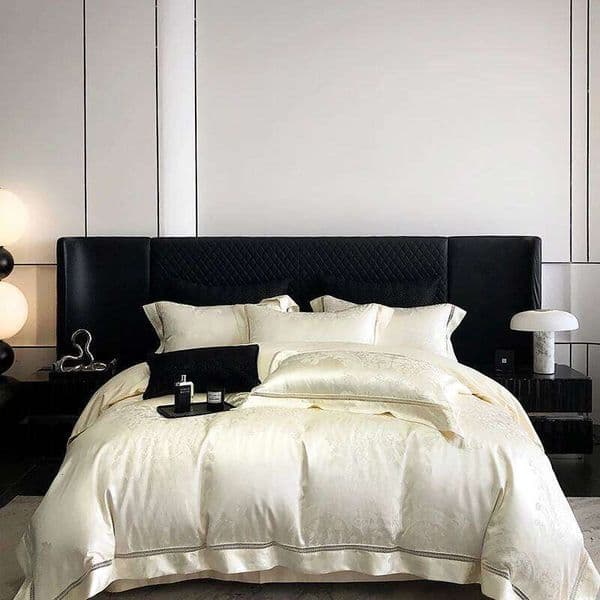 Beige Jacquard Satin Bedding Set Luxury 4pcs Hollow out Embroidery Quilt/Duvet Cover Bed Sheet Pillowcases Queen King Size L260601