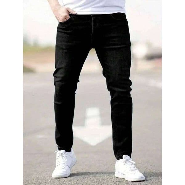 The best-selling black skinny jeans men, with an American style design, are suitable for wearing all year round C260310