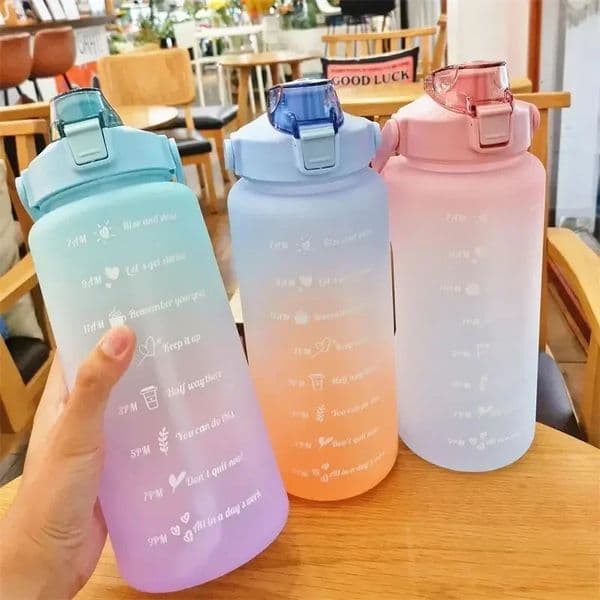 2L Outdoor Large Capacity Sport Water Bottle Creative Plastic Cup Bounce Cover Outdoor Leakproof Straw Cup with Time Marker 260227