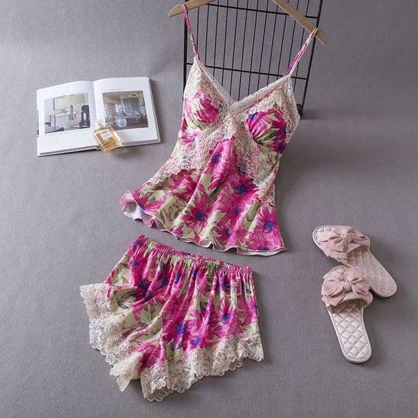 Lisacmvpnel Ice Silk With Chest Pad Women 2 Pcs Set Pajamas Lace Sexy V-Neck Sexy Nightwear X260311