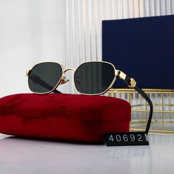 Top luxury polarized Sunglasses designer sunglasses womens Mens Summer Goggle senior Eyewear For Women eyeglasses frame Vintage Metal Sun Glasses With Box A8