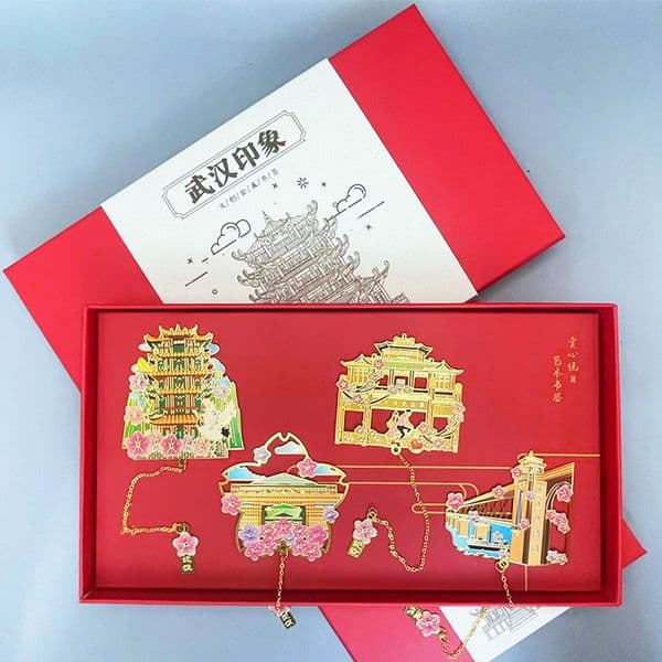 Hubei Wuhan Donghu Cherry Blossom Festival Cultural and Creative Souvenirs Chinese Style Yellow Crane Metal Bookmark Tourist Attraction