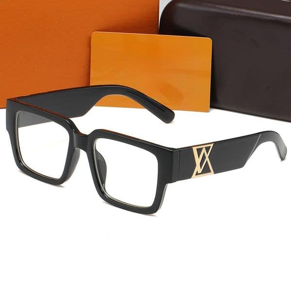 Designer Sunglasses Fashionable Sunglasses Unisex Luxury Eyeglasses Simple Eyeglasses Casual Glasses Classic Polarization Glasses Sunshade Letter Pattern
