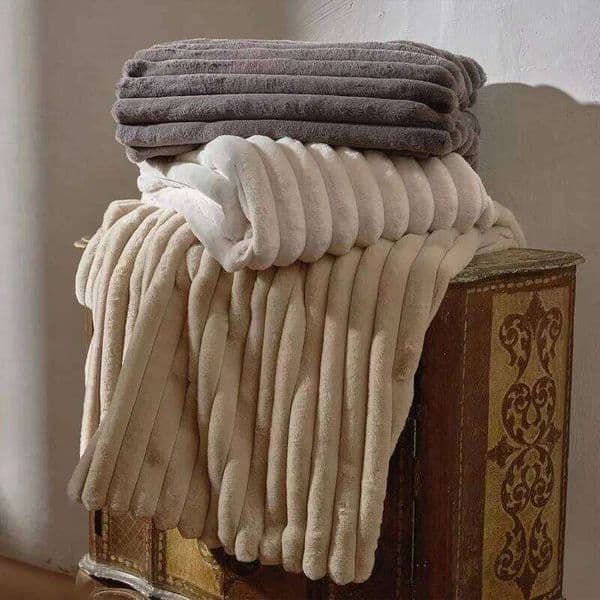 Coral Velvet Throw Blankets Vintage Warm Solid Color Bed Blanket Coraline Fluffy Soft Plush Sofa Plaid Bedspread Home Accessorie L260601