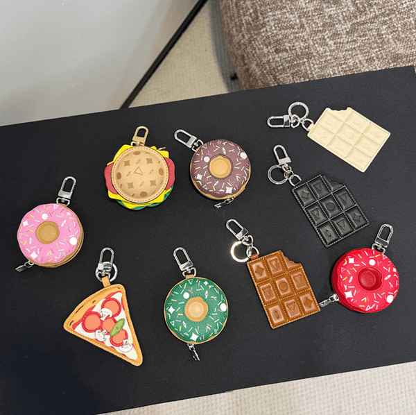 Keychain Lanyards Burger Donut Keychain Designer Keychain Fashion Chocolate Floral Pattern Handmade Leather Hanging Rope Men Keychain Women Headphone Keychain
