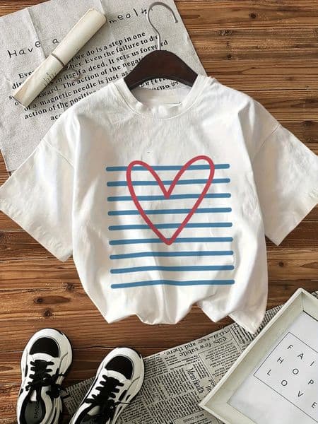 Womens Casual Short Sleeve Crew Neck T-Shirts Graphic Print Tops with Heart Stripes n Comfort for Summer Casual Attire 260311