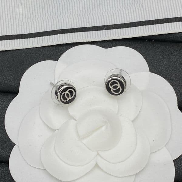 designer jewelry cc earrings Classic stud earrings channels earring