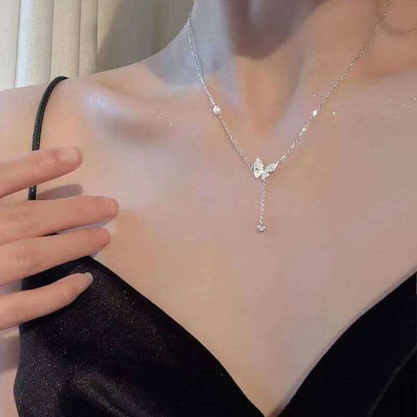 Shiny Crystal Butterfly Pendant Zircon Exquisite Pearl Clavicle Chain Necklace For Women Wedding Party Jewelry Gifts H260311