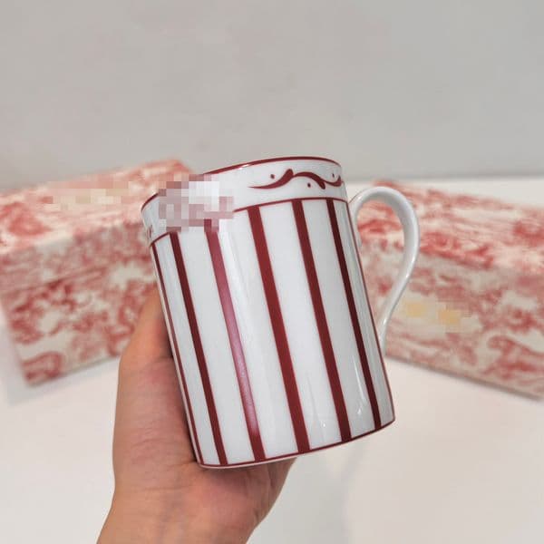 Simple Nordic Bone China Coffee Mug, Elegant and Practical, Ideal for Home, Office, or Special Occasions, Durable and High-Quality