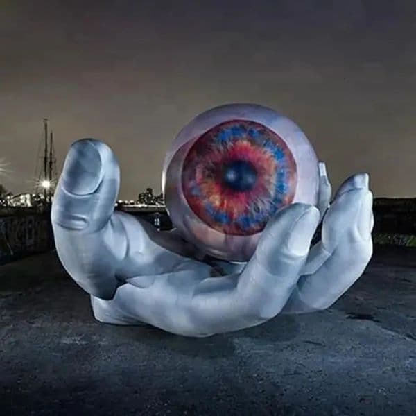 Halloween Decoration Giant Inflatable Hand Model With Eyeball Customized Stage Props For Outdoor Event Promotional