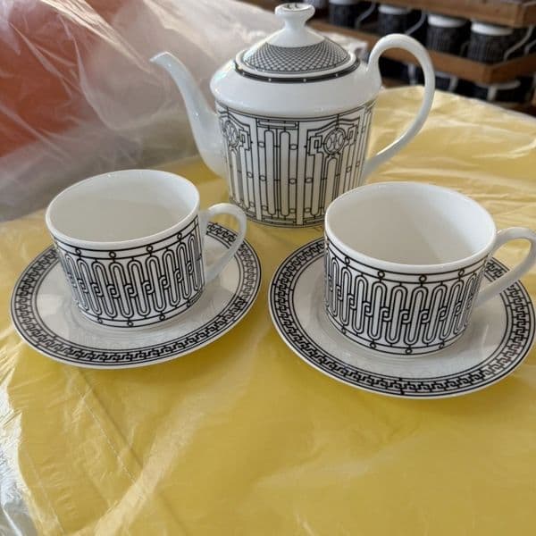 Elegant Black White Geometric Pattern Porcelain Tea Set Minimalist Ceramic Teapot Cup Saucer for Home Afternoon Tea Y260520
