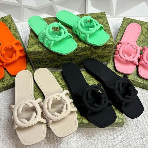 Slides Sandals Designer Interlocking Slippers Women Flat Beach Jelly cute Shoes Summer Script Orange Fall Mules Outdoor Waterproof Luxury Sandals