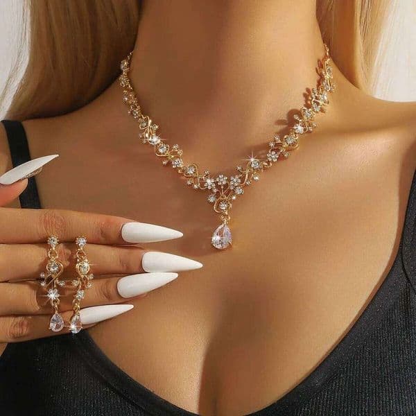 Gold Plated Crystal Jewelry for Women - Bridal Party Necklace Earrings Set with Teardrop Pendant Z260313