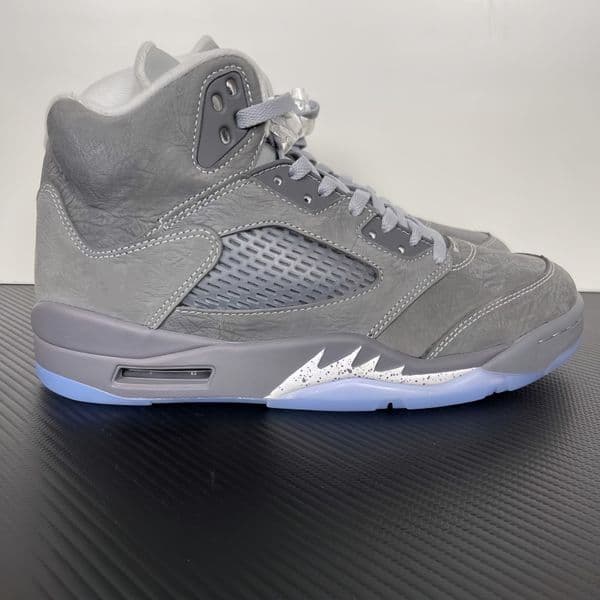 Casual shoes fashionable sneakers best-selling skate shoes classic training shoes top designer shoes hiking shoes breathable running shoes thick-soled shoes