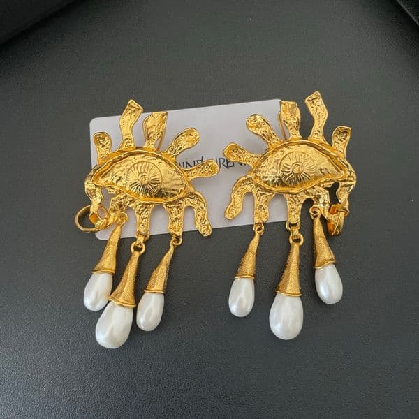 New Designed women brooch EYE AND TEARDROPS EARRINGS eyes hammered gold brass ear stud Designer Jewelry Schiaplli-R1181