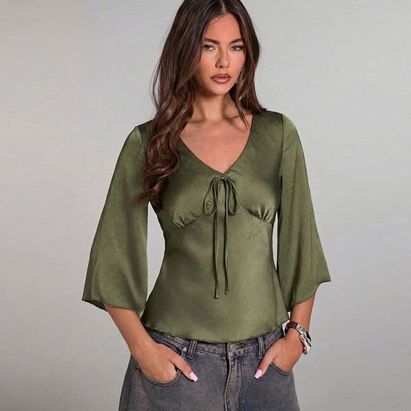 European And American Fashion Solid Color Shirt Springsummer New Model Designer Polo T-shirt Slimfit Pullover Vneck Shirt Designer Hoodie For Women