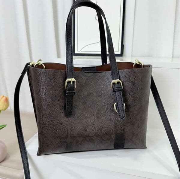 Designer Shoulder Bag Tote Women Crossbody Bags Leather Luxury Flower Diane Baguette Handbag Large-capacity Canvas Strap Embossed Letters Woman Wallet Purse x1