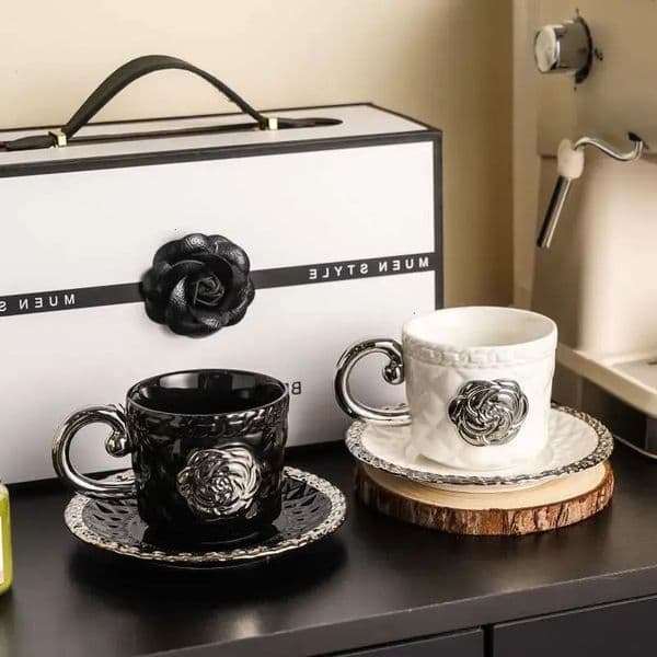 Designer Luxury Relief Ceramic Coffee Cups Saucers Set French European Style For Home Afternoon Tea High End Gift Box Babypets