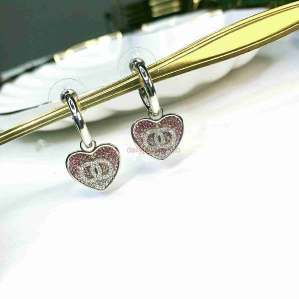 cc earring jewerly designer for women Gradient Heart-Shaped Earrings Fashionable Stud Earrings channels earrings