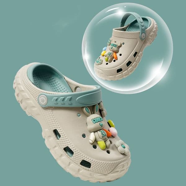 Kids Cartoon Clogs Sandals Boys Girls Cute Bear Charms Non-slip Beach Slippers Summer Breathable EVA Garden Shoes Free shipping