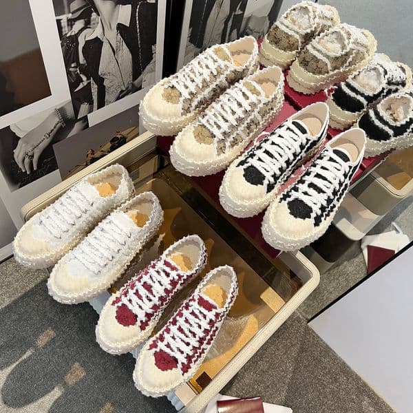 Designer shoes retro shoes platform shoes classic shoes shell shoes height-increasing shoes biscuit shoes canvas shoes