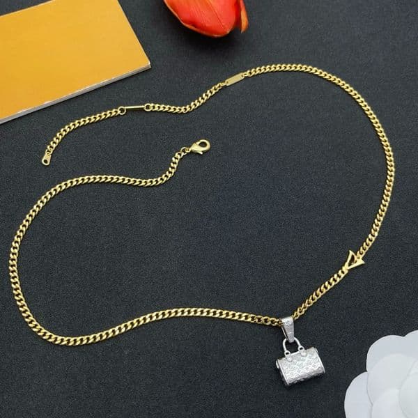 Designer Pendant Necklace Luxury Women Letter Choker chain Brand Necklace 18K Gold Plated Jewelry Birthday Gift thumbnail 2