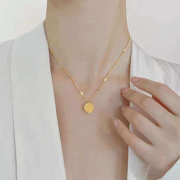 Chinese-Style Double-Sided Fortune And Happiness Necklace For Women, High-End Design With "Fu" Character Round Pendant, Wholesale Titanium Steel Sweater Chain B5