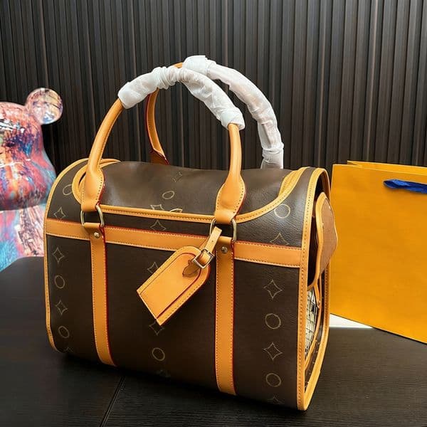 Luxury Pet Carrier Bag Designer Puppy Kitten Suitcase Luxury Genuine Leather Functional Sling Bag Classic Brand Cat Dog Tote Bags Outdoor Pet Bag Small Dog